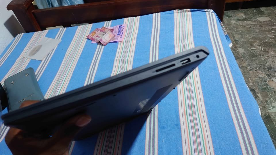 Dell Inspiron 3530 ports