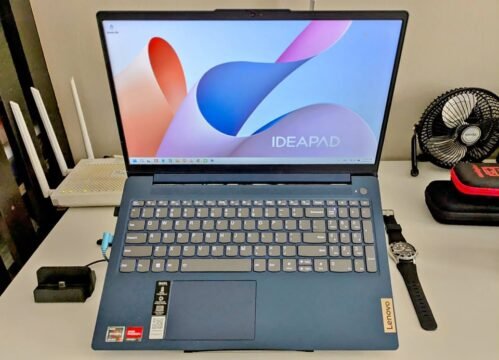 03. Lenovo IdeaPad Slim 3 AMD Ryzen 7 8840HS Laptop